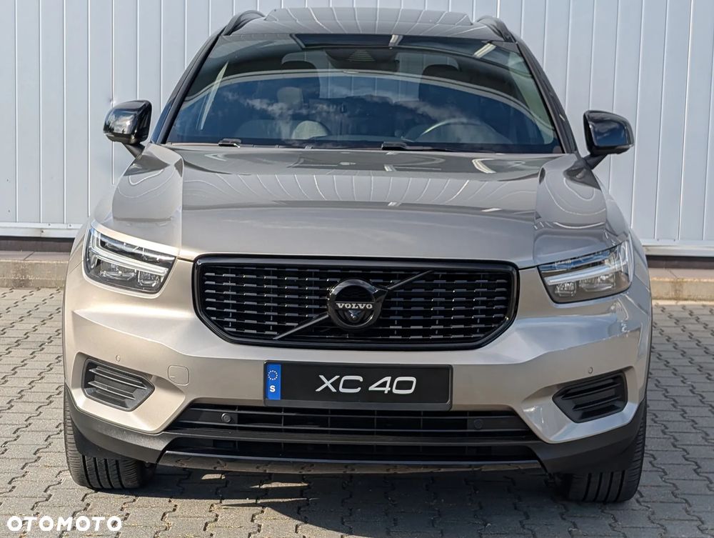 Volvo XC 40 B4 B AWD R-Design - 16