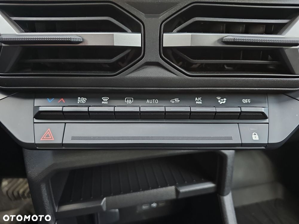 Dacia Duster 1.6 Full Hybrid 140 Journey MMT - 14