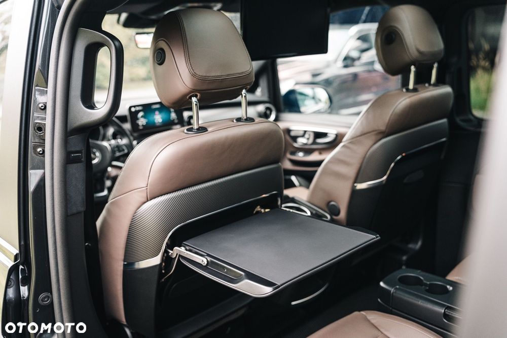 Mercedes-Benz Klasa V - 30