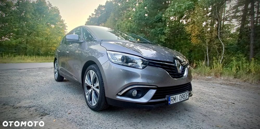 Renault Grand Scenic - 1