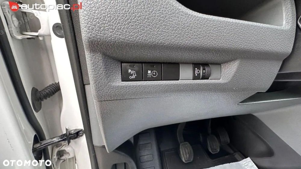 Peugeot Traveller 2019
