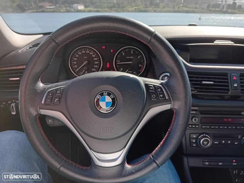 BMW X1 16 d sDrive Line Sport - 30