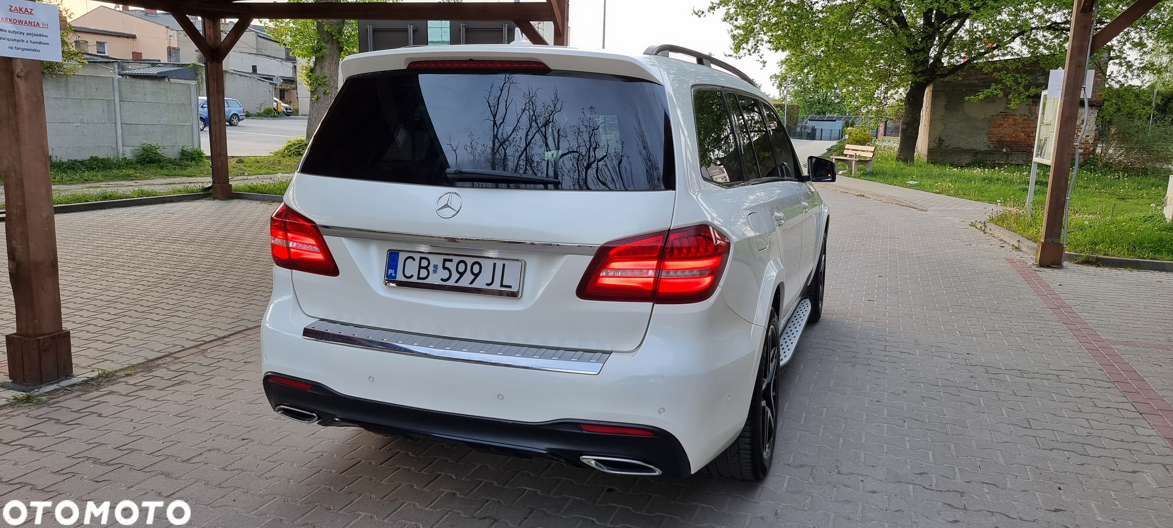 Mercedes-Benz GLS 350 d 4-Matic - 17
