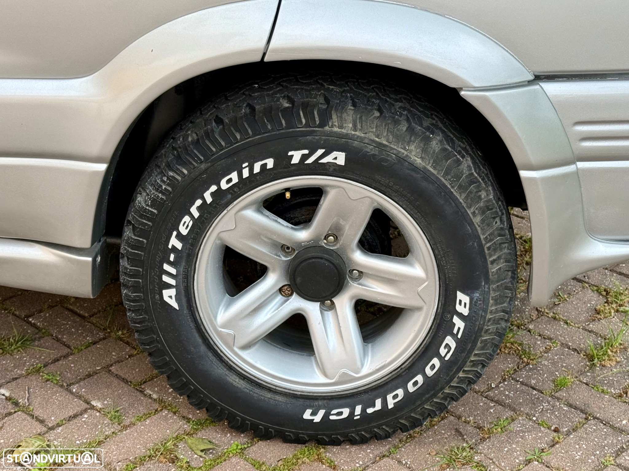 Suzuki Grand Vitara Metal Top 2.0 TDi - 4