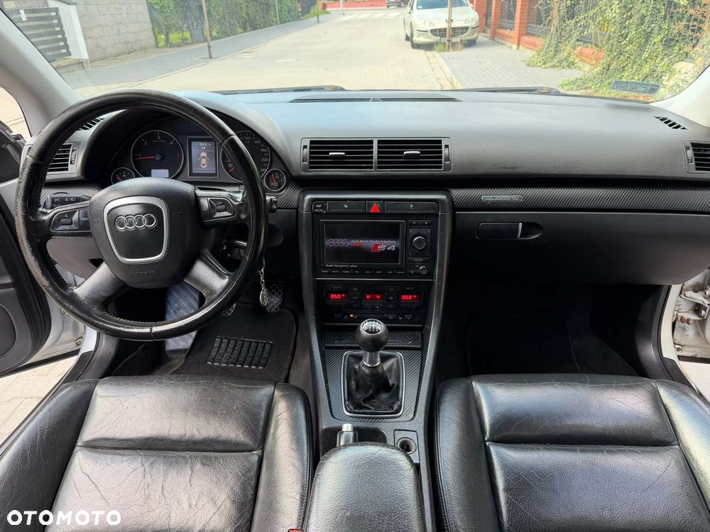 Audi A4 Avant 3.0 TDI quattro - 11