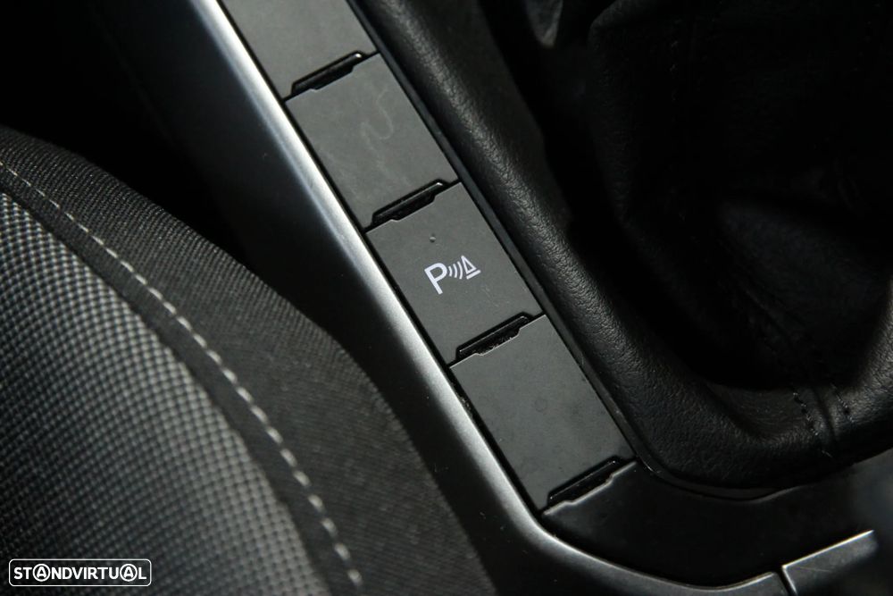 VW Taigo 1.0 TSI Urban - 17