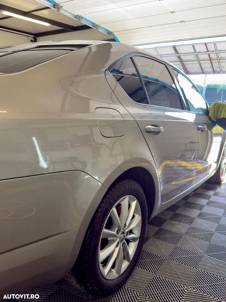 Skoda Octavia 1.6 TDI Active - 3