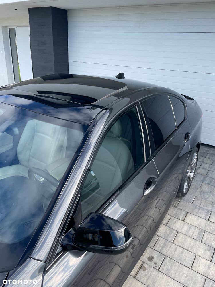 BMW Seria 5 535i xDrive - 13