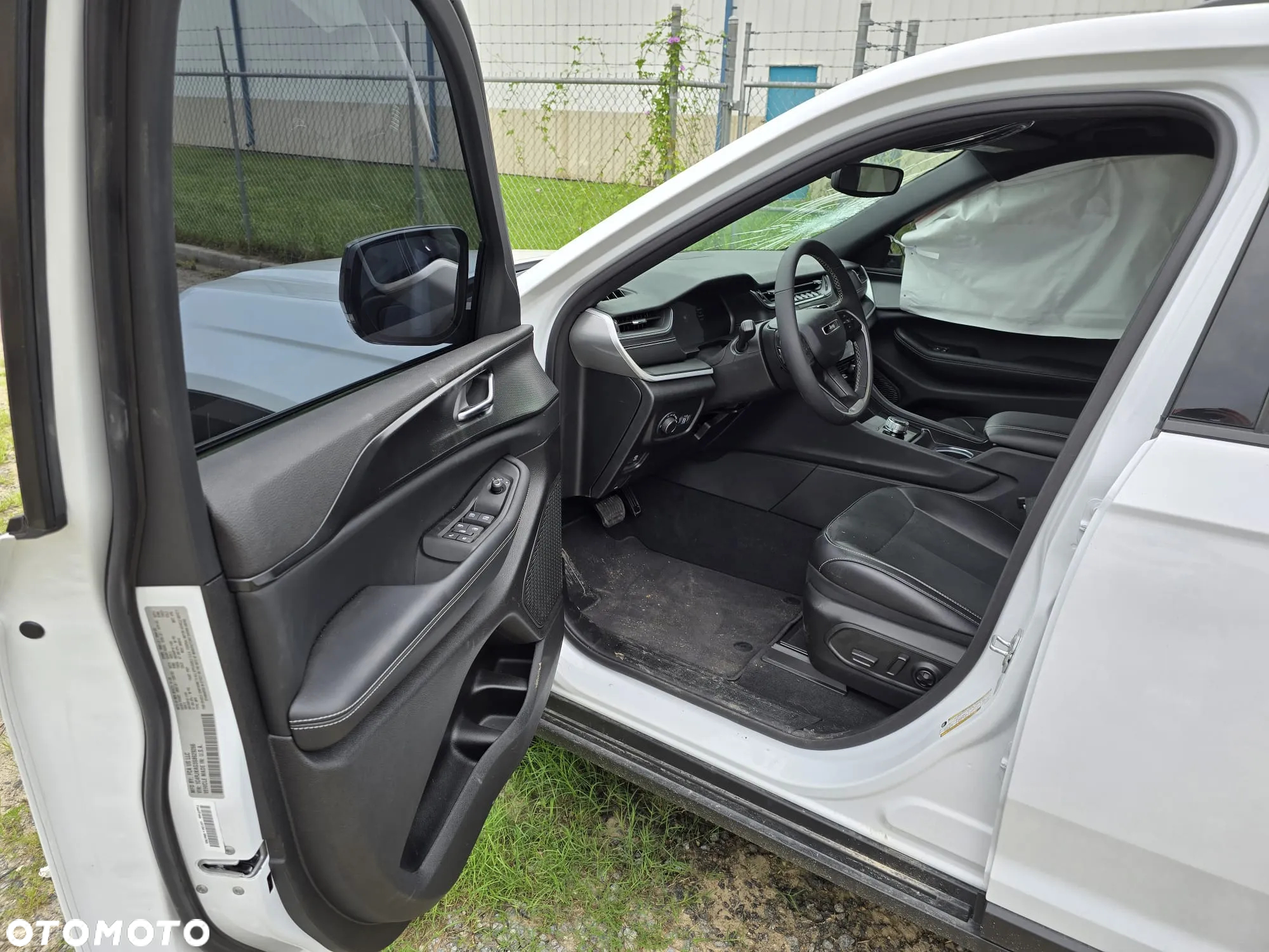 Jeep Grand Cherokee - 8