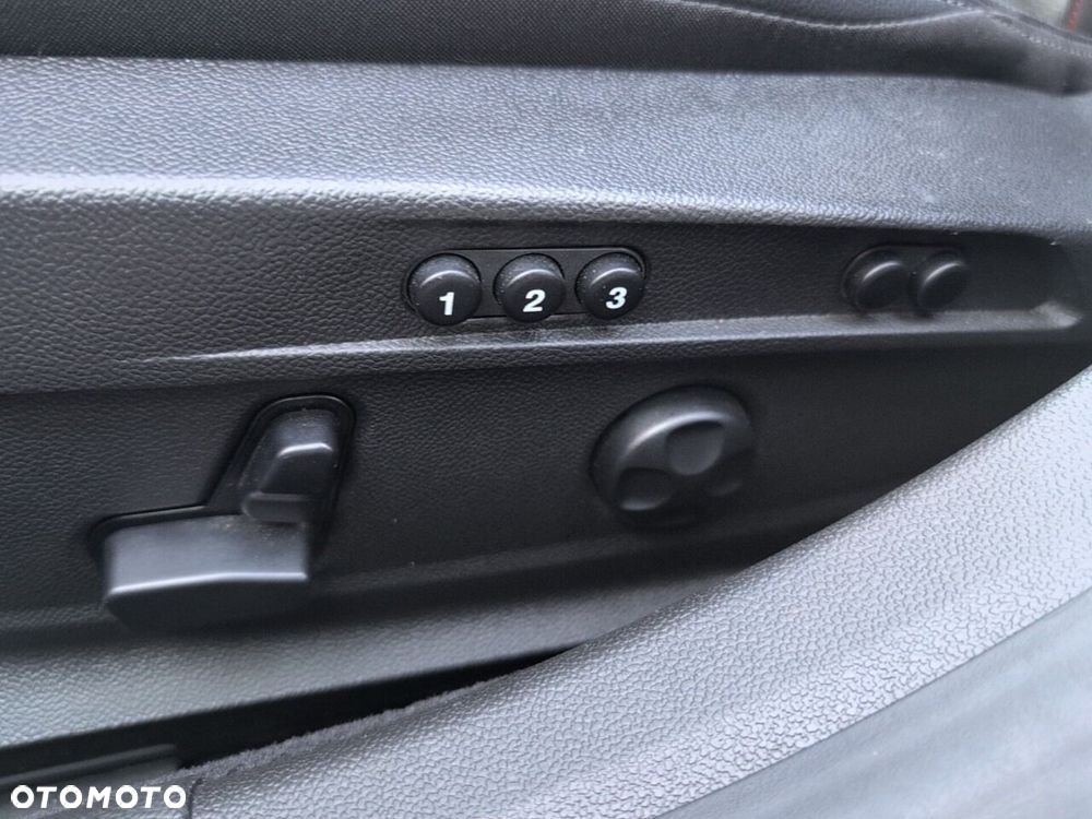 Alfa Romeo Giulia 2.0 Turbo Competizione Q4 - 16