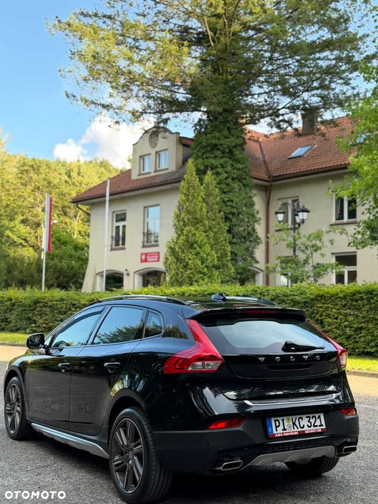 Volvo V40 Cross Country - 29