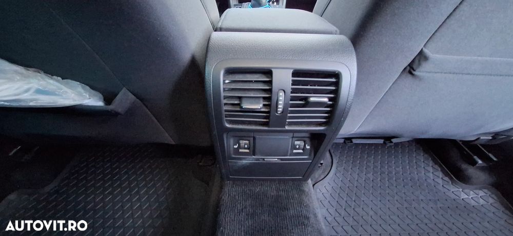 Volkswagen Passat CC - 13