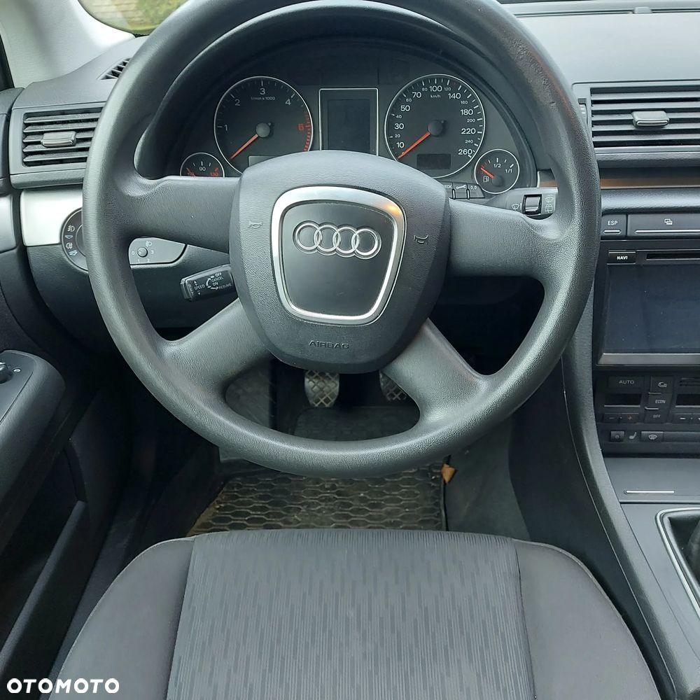 Audi A4 Limousine 2.0 TDI DPF quattro Ambiente - 12