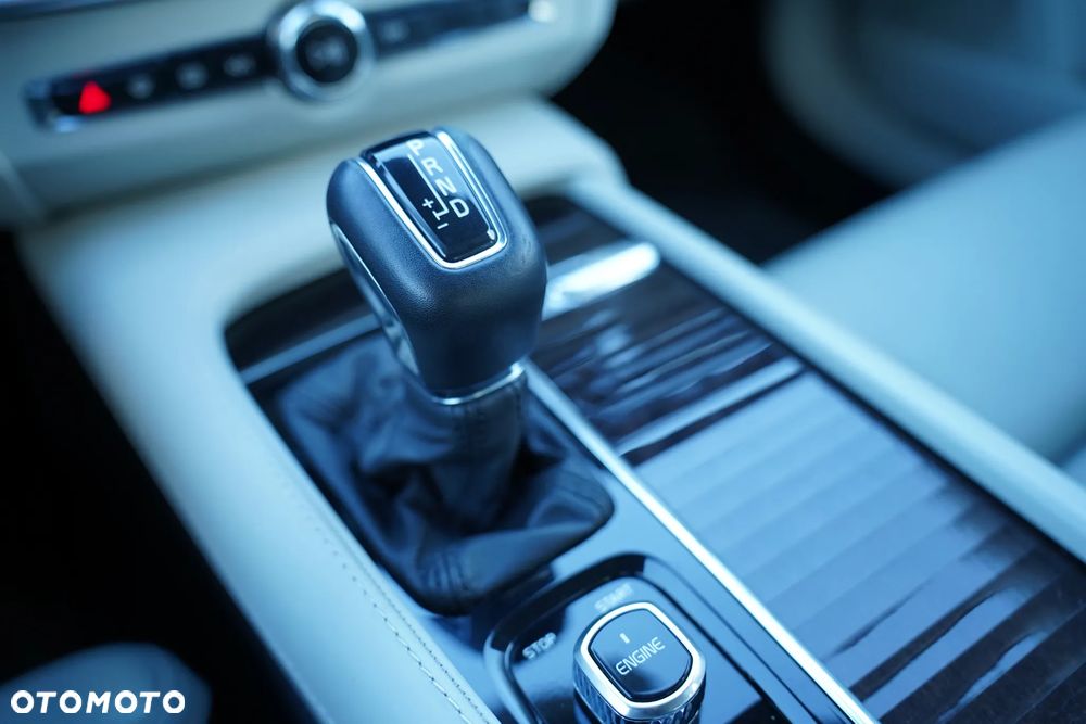 Volvo S90 D4 Geartronic Inscription - 32