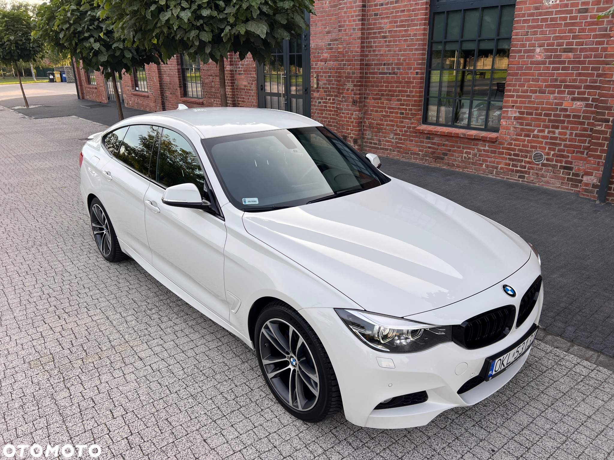 BMW 3GT 318d M Sport - 9