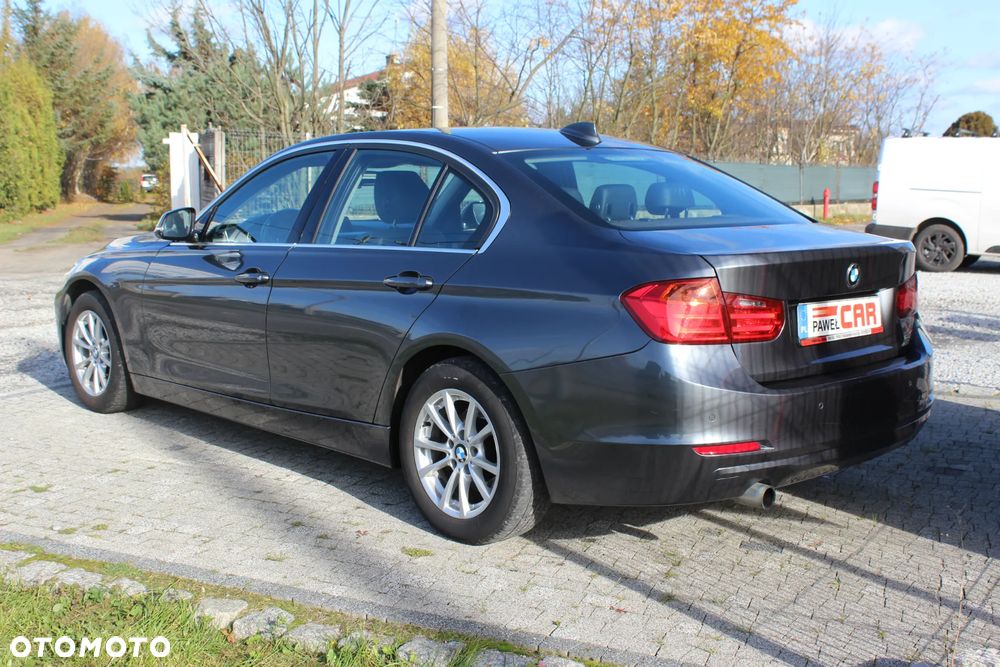 BMW Seria 3 320i Sport-Aut - 6