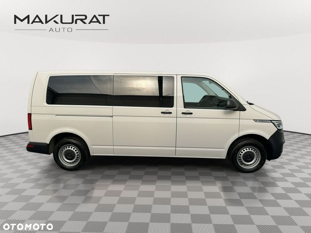 Volkswagen Caravelle - 9