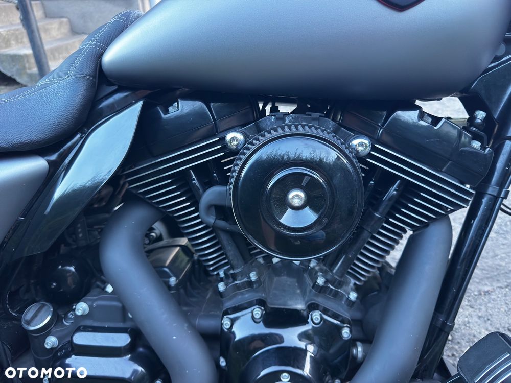 Harley-Davidson FLHXS Special - 19
