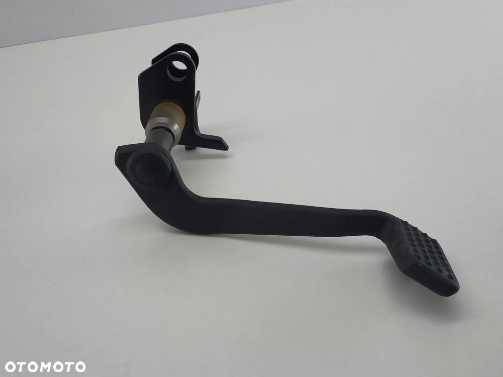 DZWIGNIA HAMULCA STOPKA PODNOZEK   CAN AM RYKER - 2