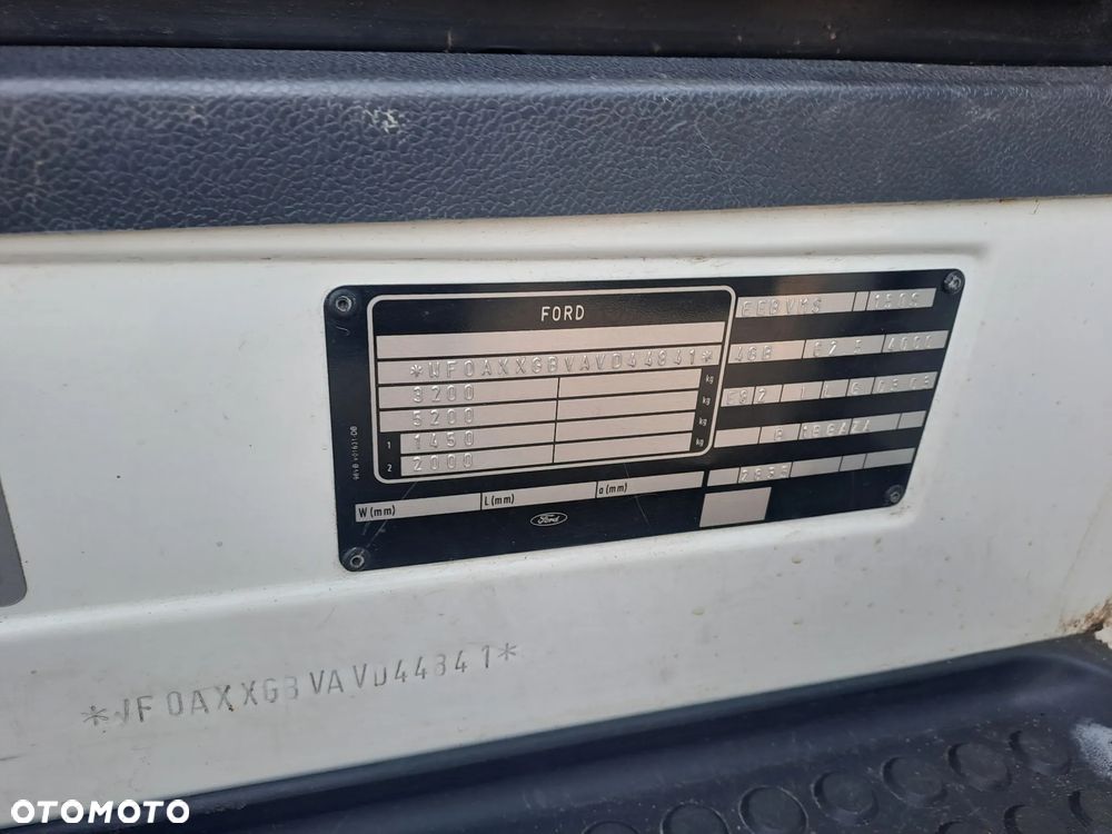Ford Transit - 9