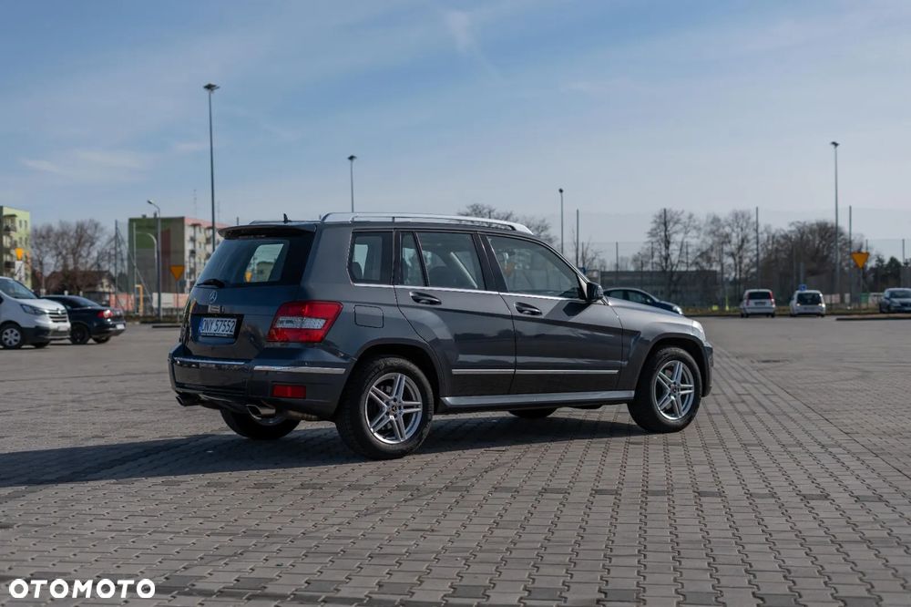 Mercedes-Benz GLK - 12