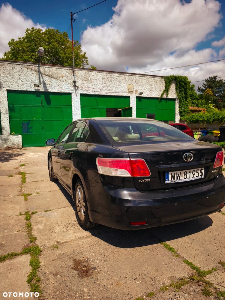 Toyota Avensis - 7