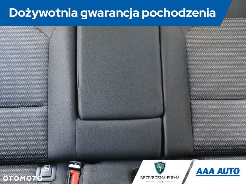 Kia Ceed - 12