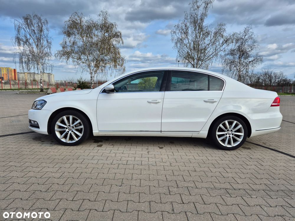 Volkswagen Passat 2.0 TDI Highline DSG - 17