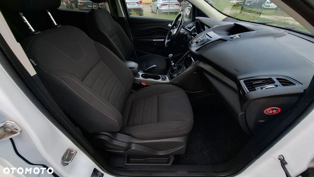 Ford Kuga 2.0 TDCi 4x4 Titanium - 29