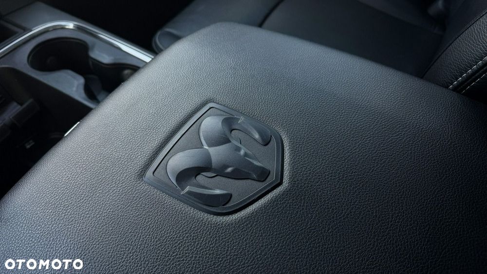 Dodge RAM 5.7 4x4 - 23