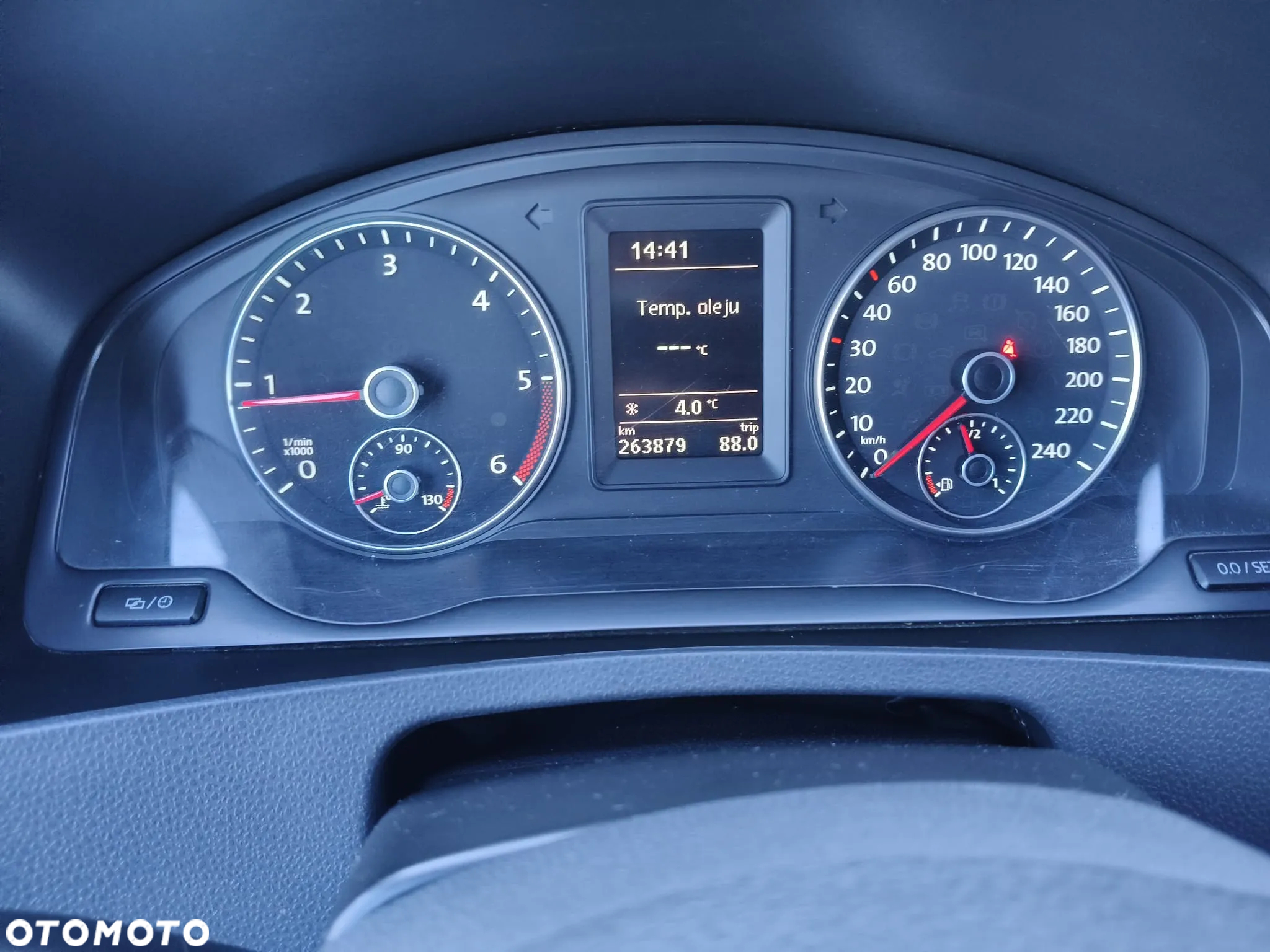 Volkswagen T5 - 12