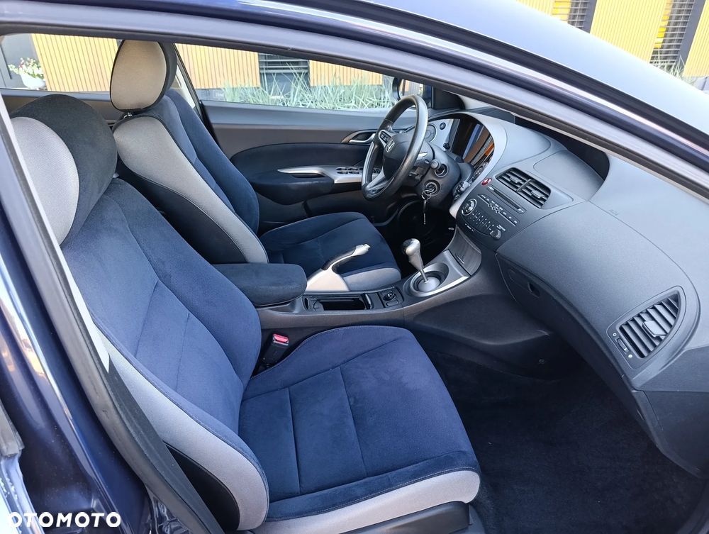 Honda Civic 1.4 i-VTEC - 10