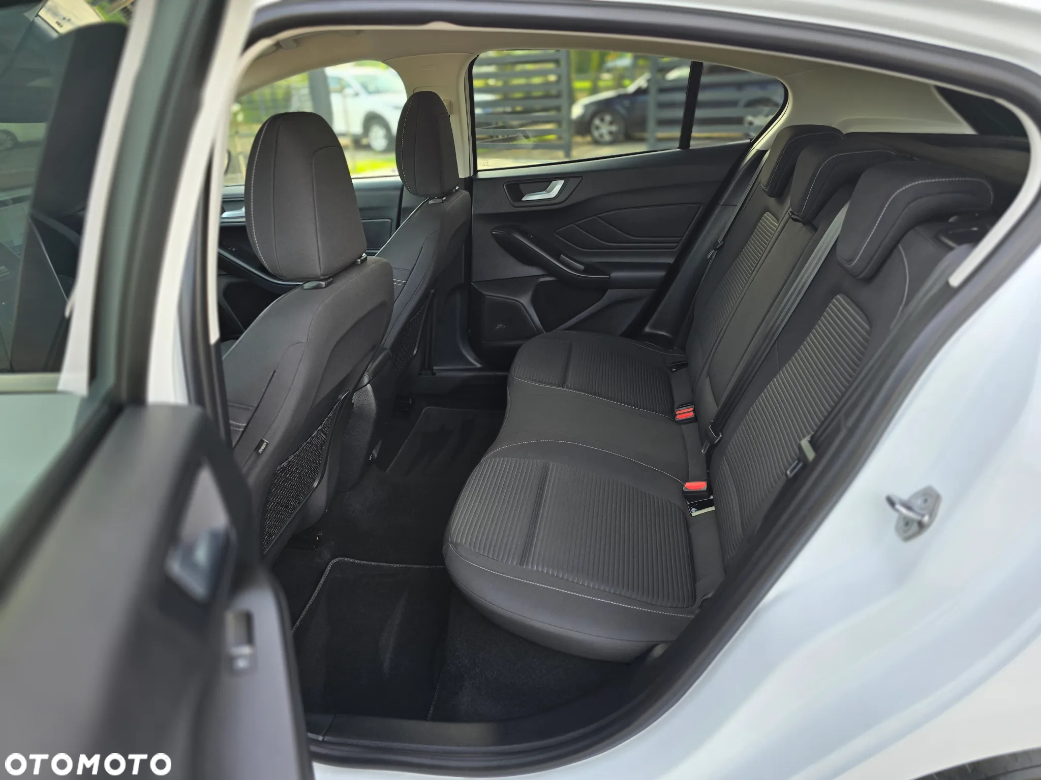 Ford Focus 1.5 EcoBlue Start-Stopp-System TITANIUM - 21