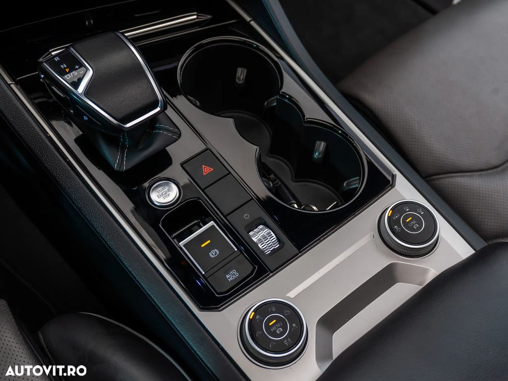 Volkswagen Touareg 3.0 V6 TDI 4Motion DPF Automatik R-Line - 30