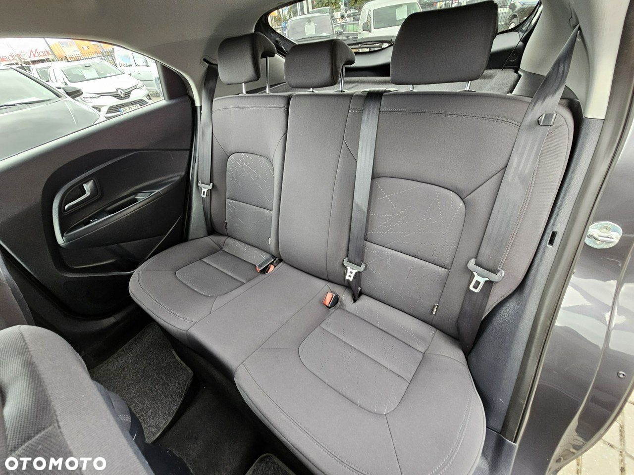 Kia Rio - 13