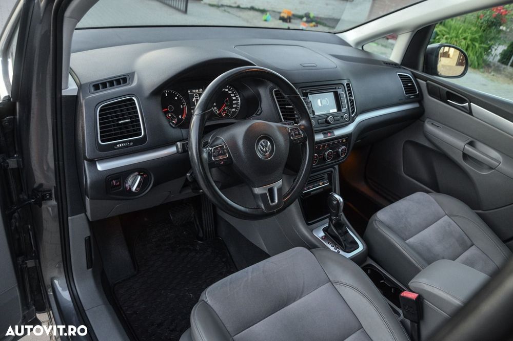 Volkswagen Sharan 2.0 TDI DSG BlueMotion Technology Highline - 8