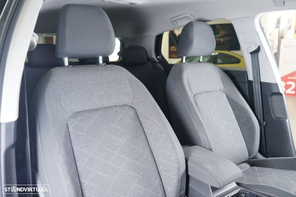 VW Golf 1.0 TSI Confortline - 36