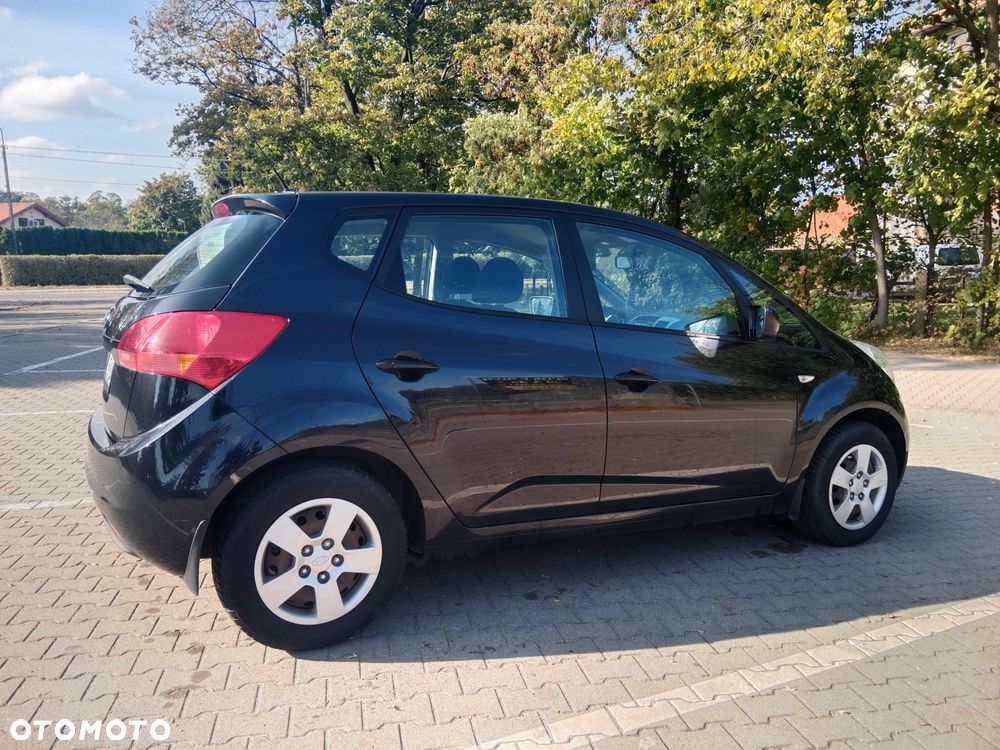 Kia Venga - 5