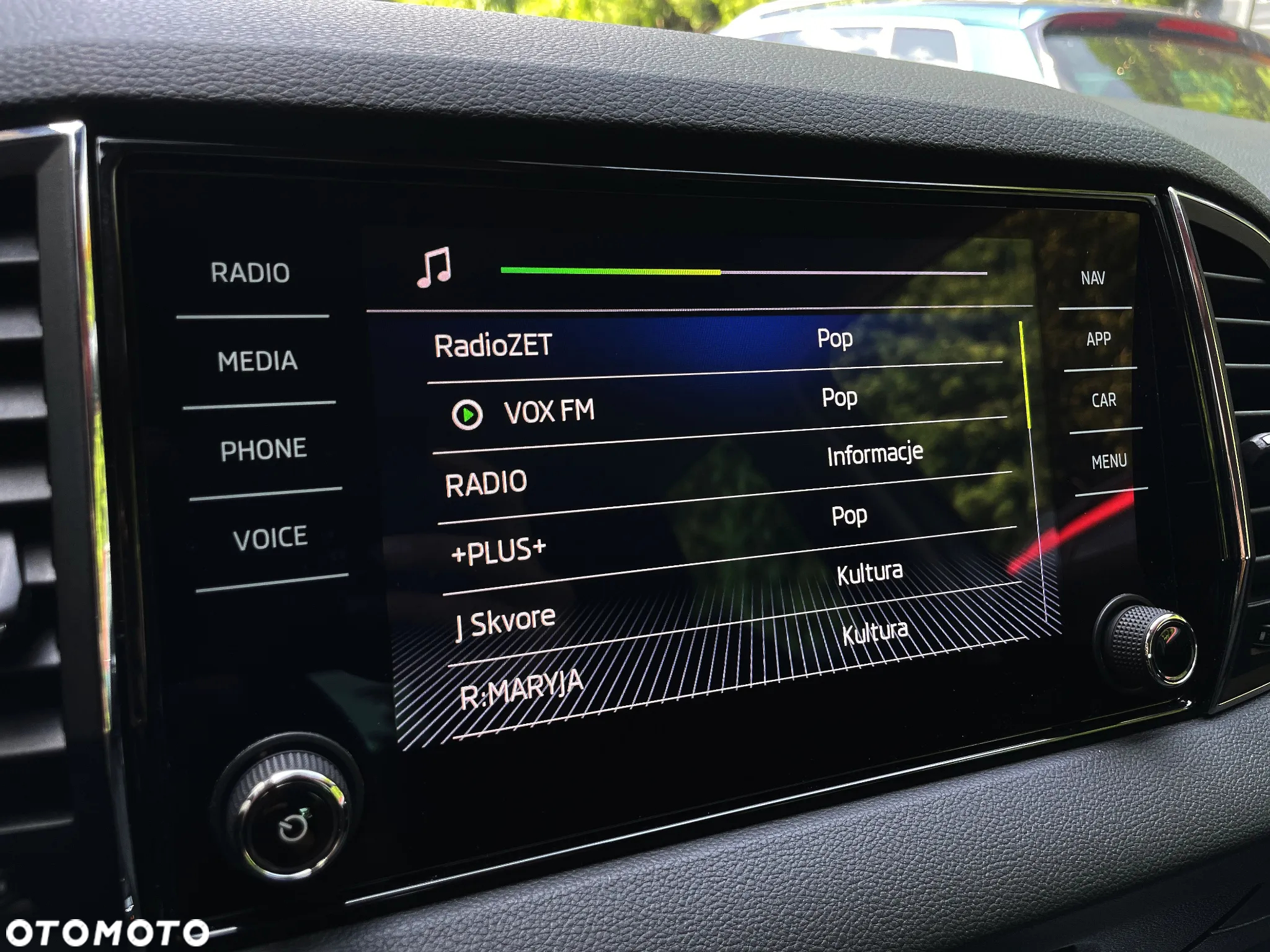 Skoda Karoq 1.5 TSI ACT 4x2 Style DSG - 23