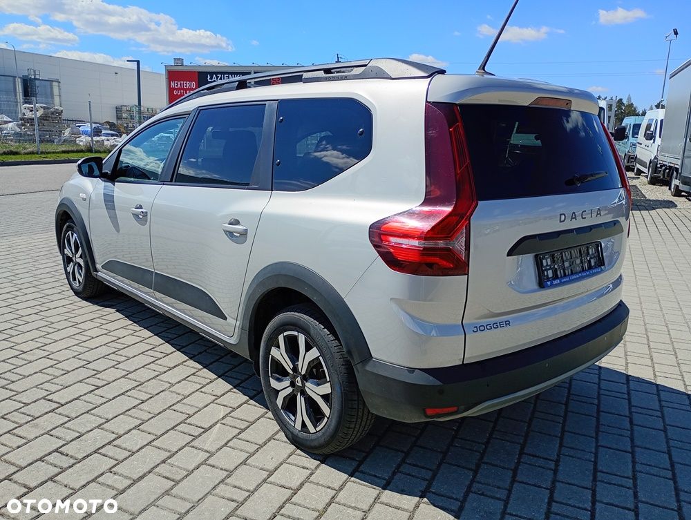 Dacia Jogger 1.0 TCe Comfort 7os - 4