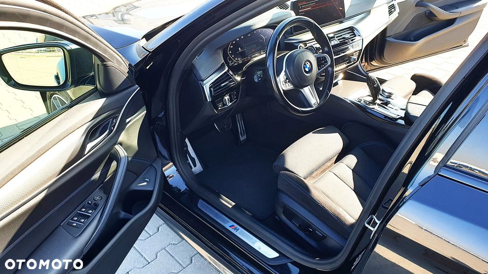 BMW Seria 5 520d xDrive M Sport sport - 3