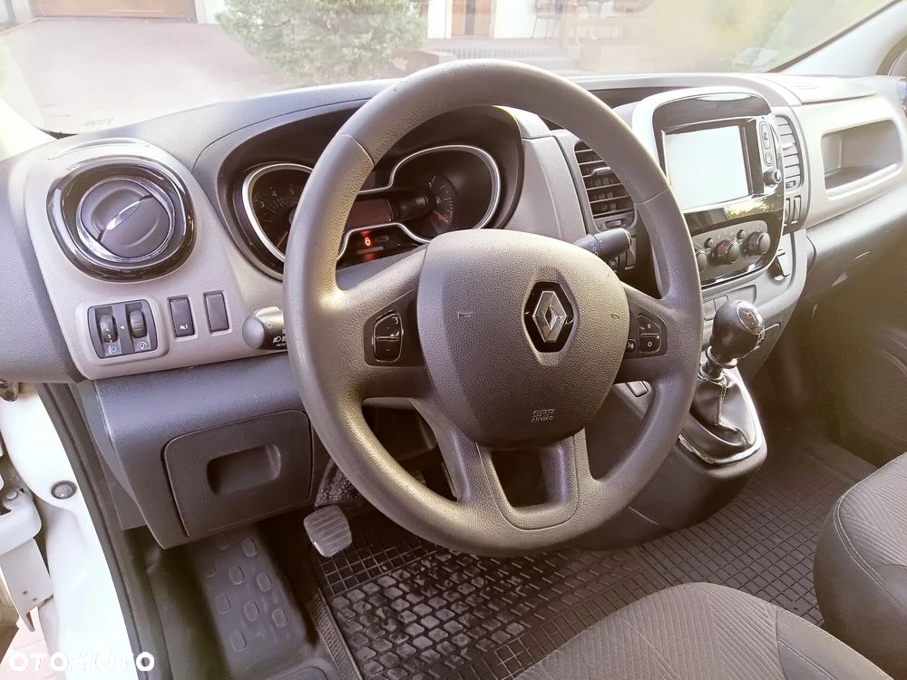 Renault Trafic - 28