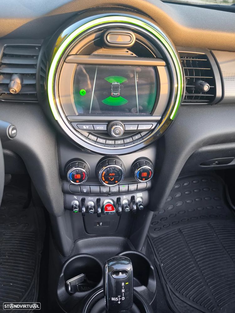 MINI Cabrio Cooper D Auto - 9