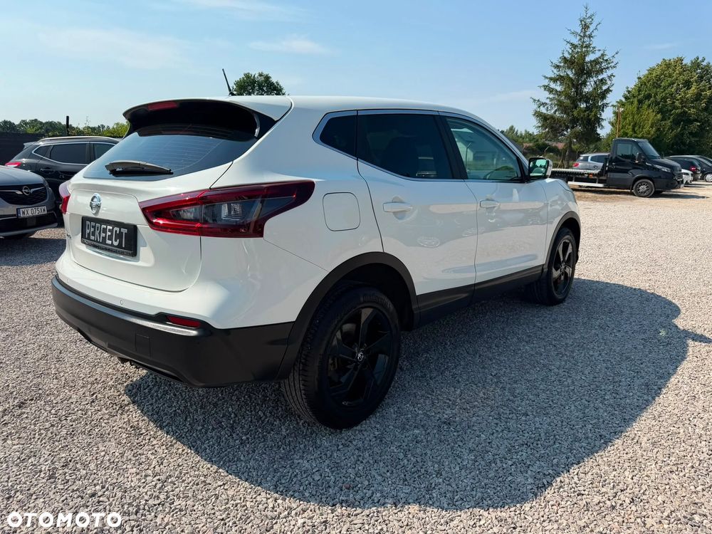 Nissan Qashqai 1.3 DIG-T N-Connecta DCT - 14