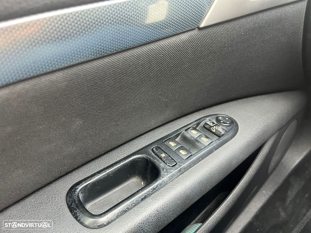 Peugeot 407 2.0 HDi Sport - 18