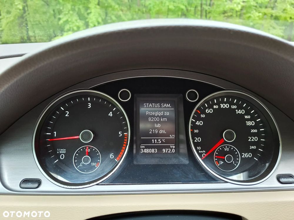 Volkswagen Passat 2.0 TDI Comfortline - 13