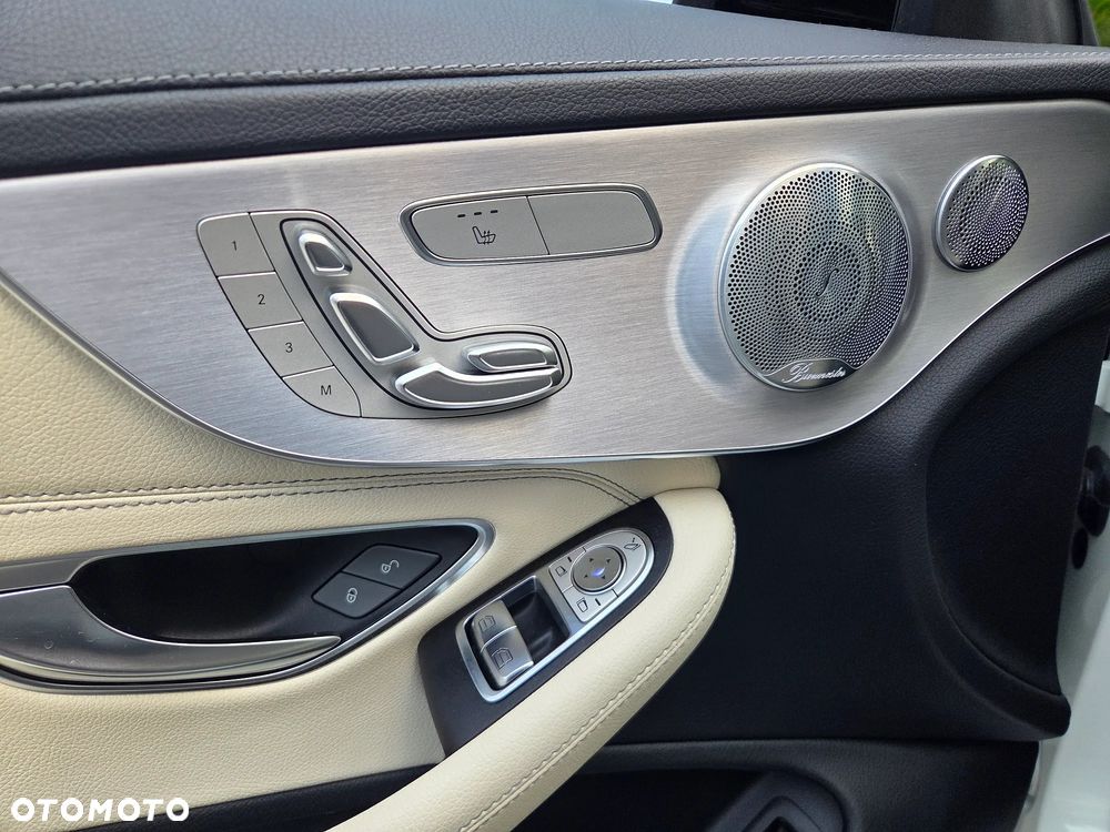 Mercedes-Benz Klasa C 43 AMG 4MATIC - 14