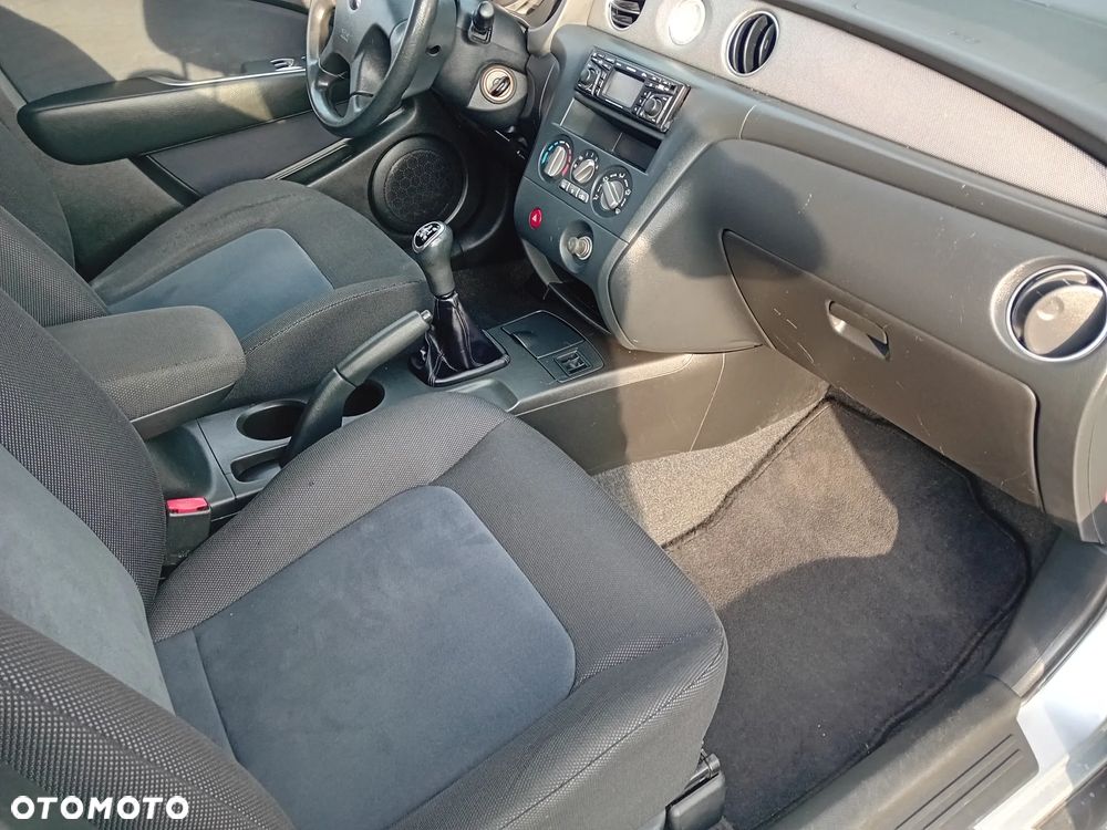 Mitsubishi Outlander - 14