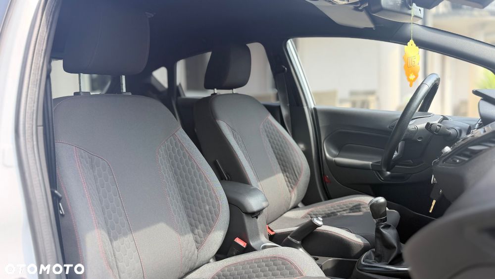Ford Fiesta 1.0 EcoBoost S&S ST-LINE - 17