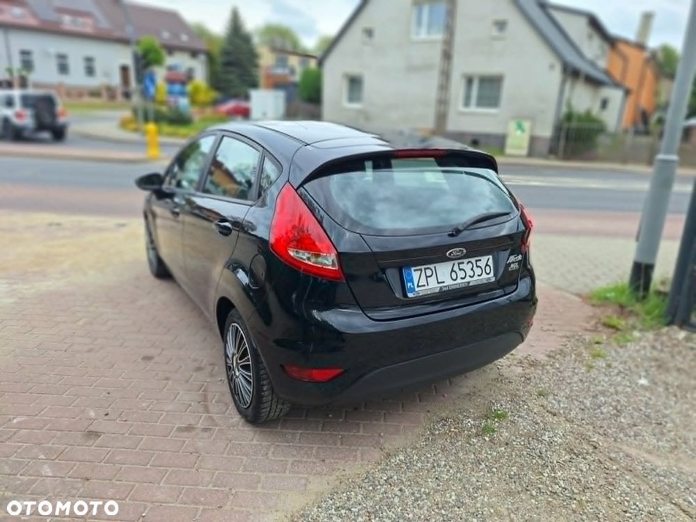 Ford Fiesta 1.25 Ambiente - 8